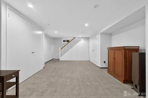 $800,000 | 24 Deerwood Avenue, Edison, NJ 08817