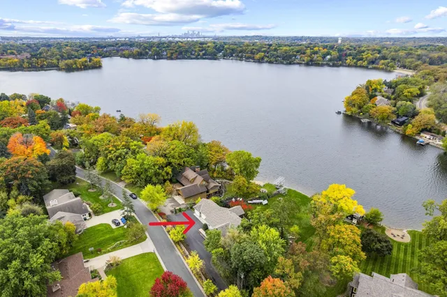 $1,599,900 | 3517 Siems Court, Arden Hills, MN 55112