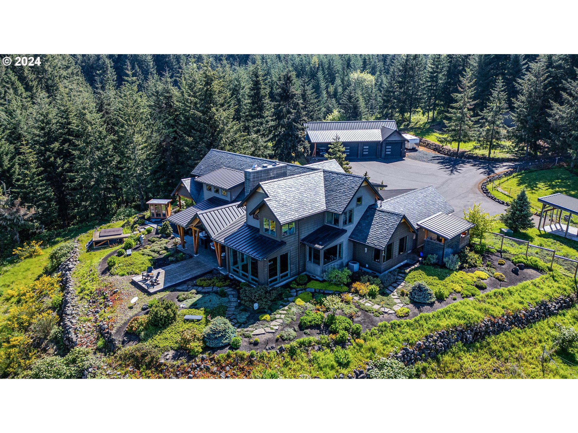 90535 Coburghills Drive Eugene, OR 97408 - Photo 39 of 48