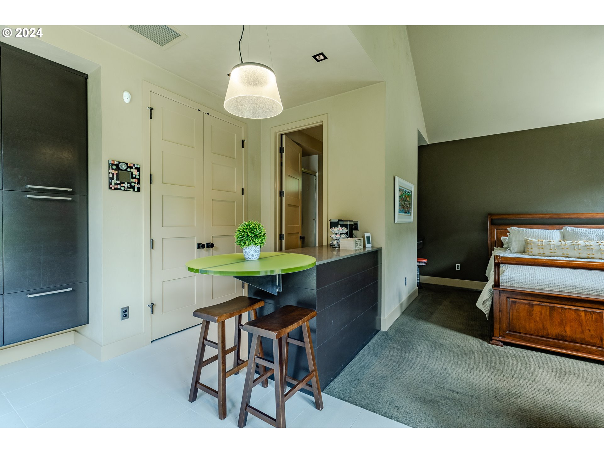 90535 Coburghills Drive Eugene, OR 97408 - Photo 41 of 48 a bathroom with a sink and a mirror