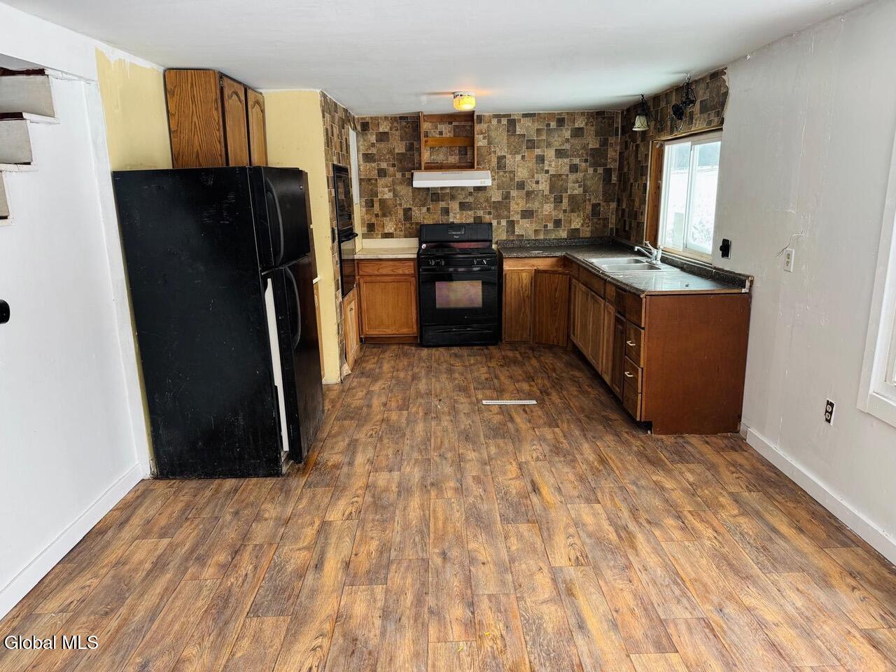 129 Hogsback Road Warren, NY 13439 - Photo 5 of 21 PHOTO-2025-12-07-21-25-23 14