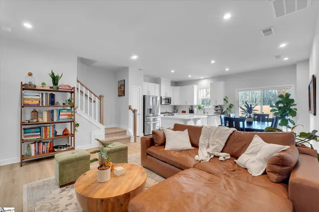 $289,000 | 418 Erbosco Drive, Simpsonville, SC 29681