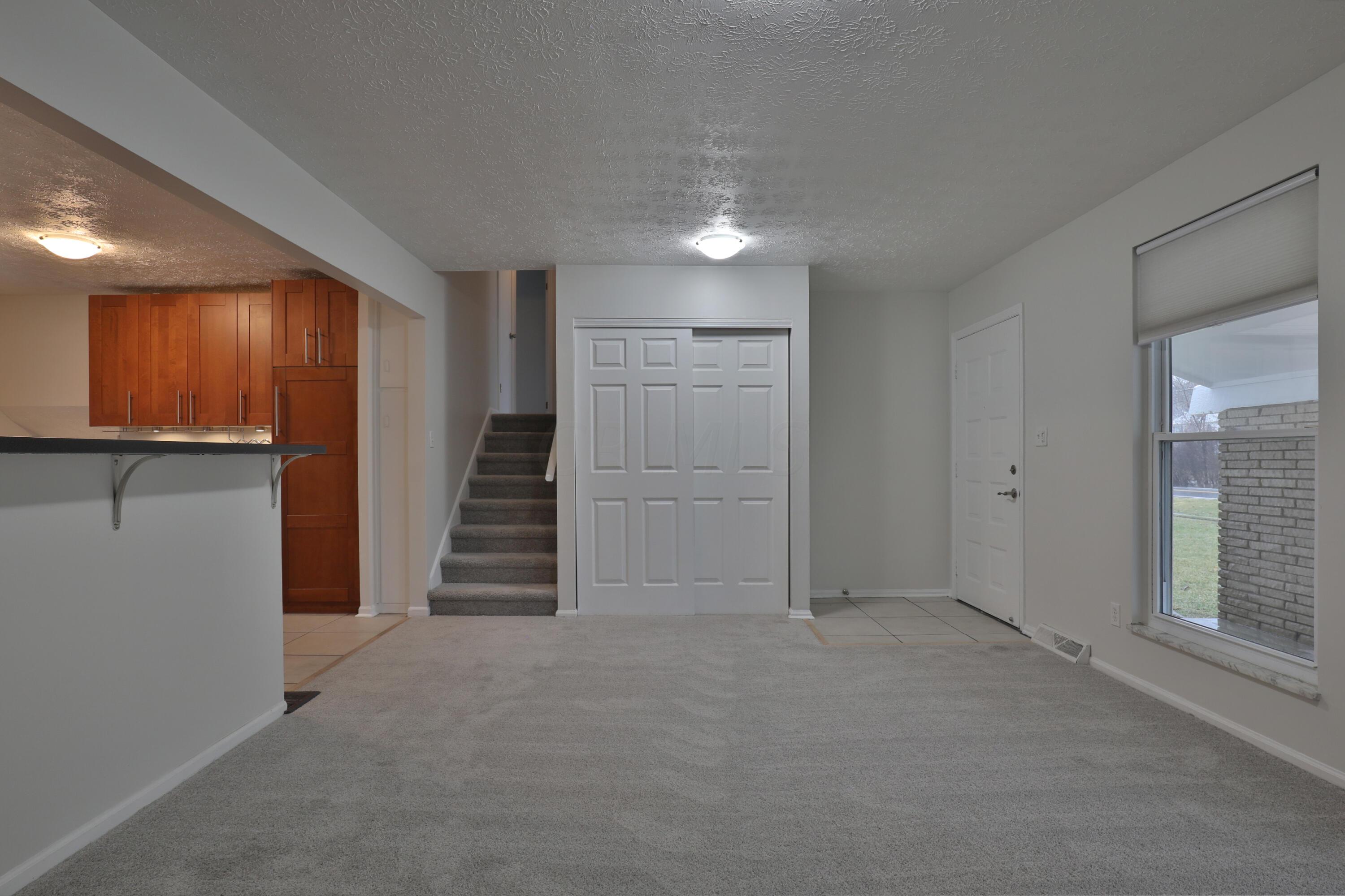 5784 Linworth Road Columbus, OH 43235 - Photo 5 of 44 5784-Linworth-05