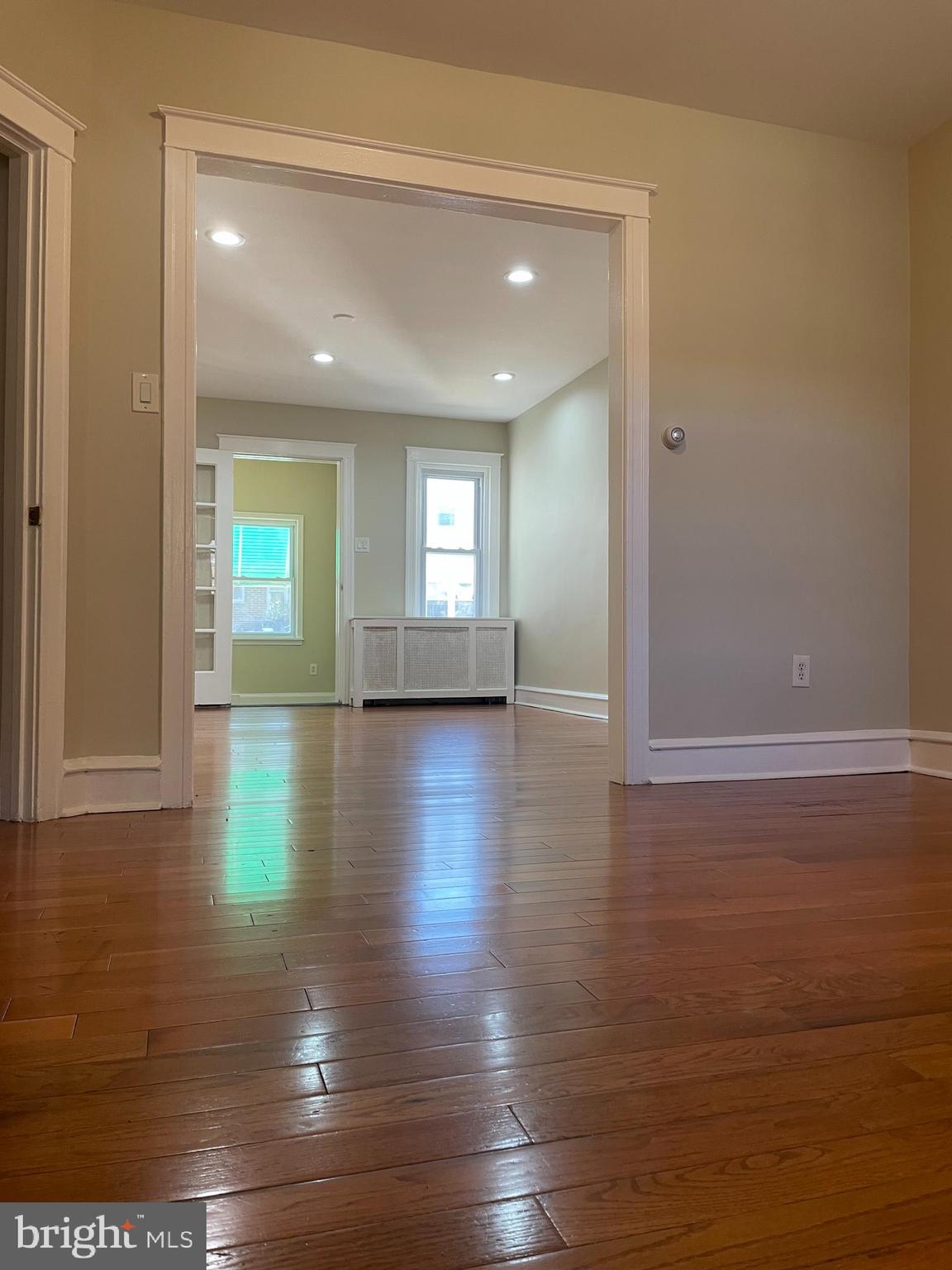 35 Lamport Road Upper Darby, PA 19082 - Photo 9 of 37