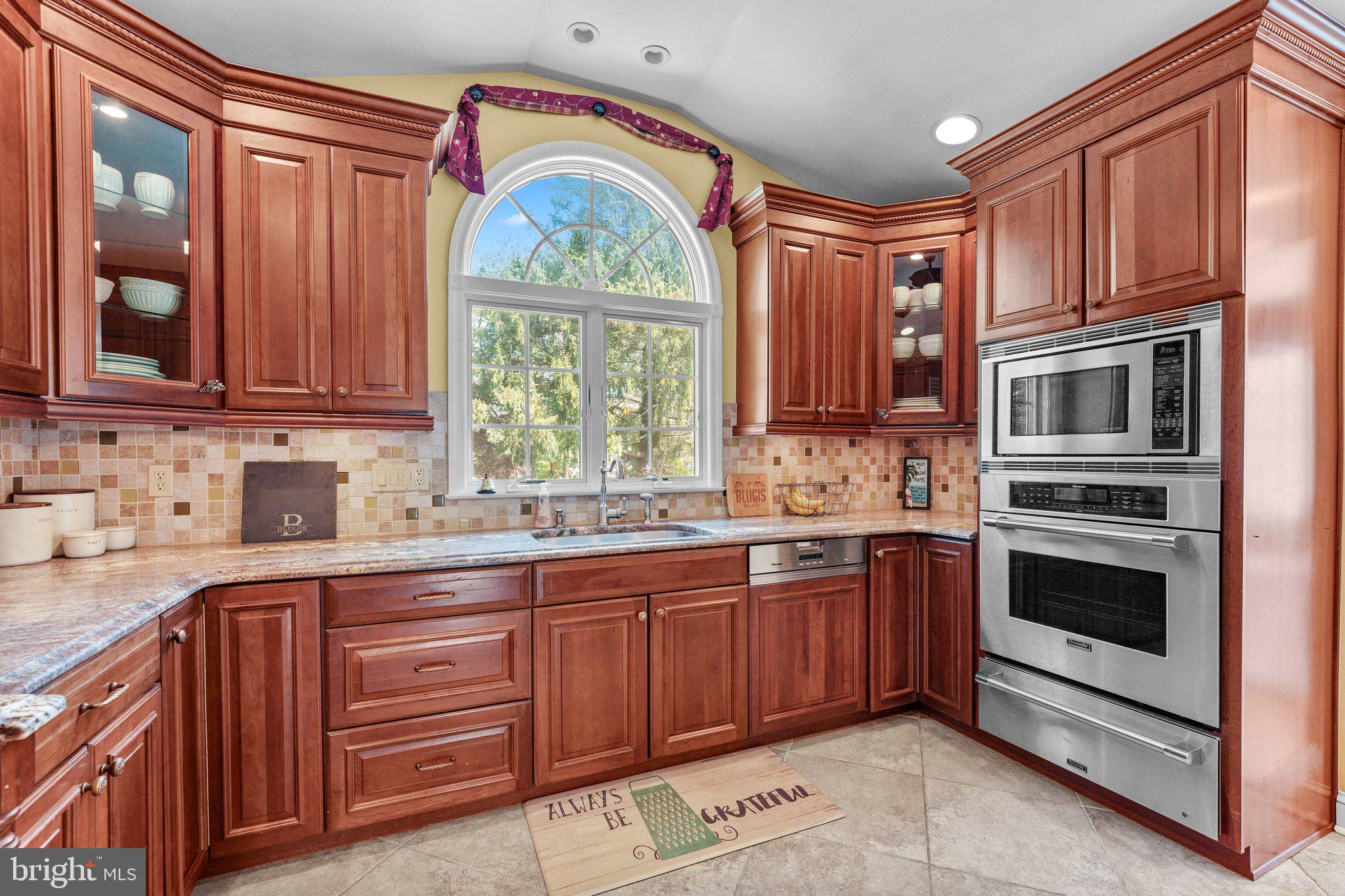 30 Hilltop Road Ewing, NJ 08638 - Photo 20 of 51
