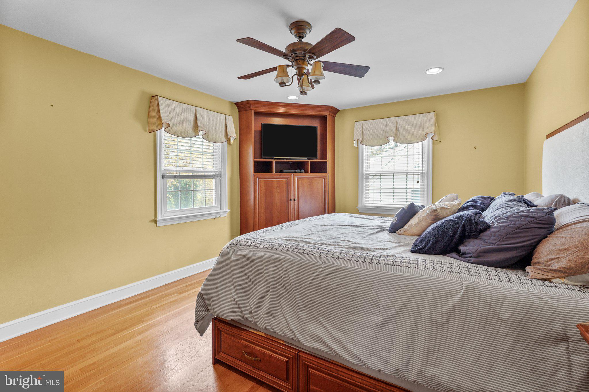 30 Hilltop Road Ewing, NJ 08638 - Photo 26 of 51 Master Bedroom