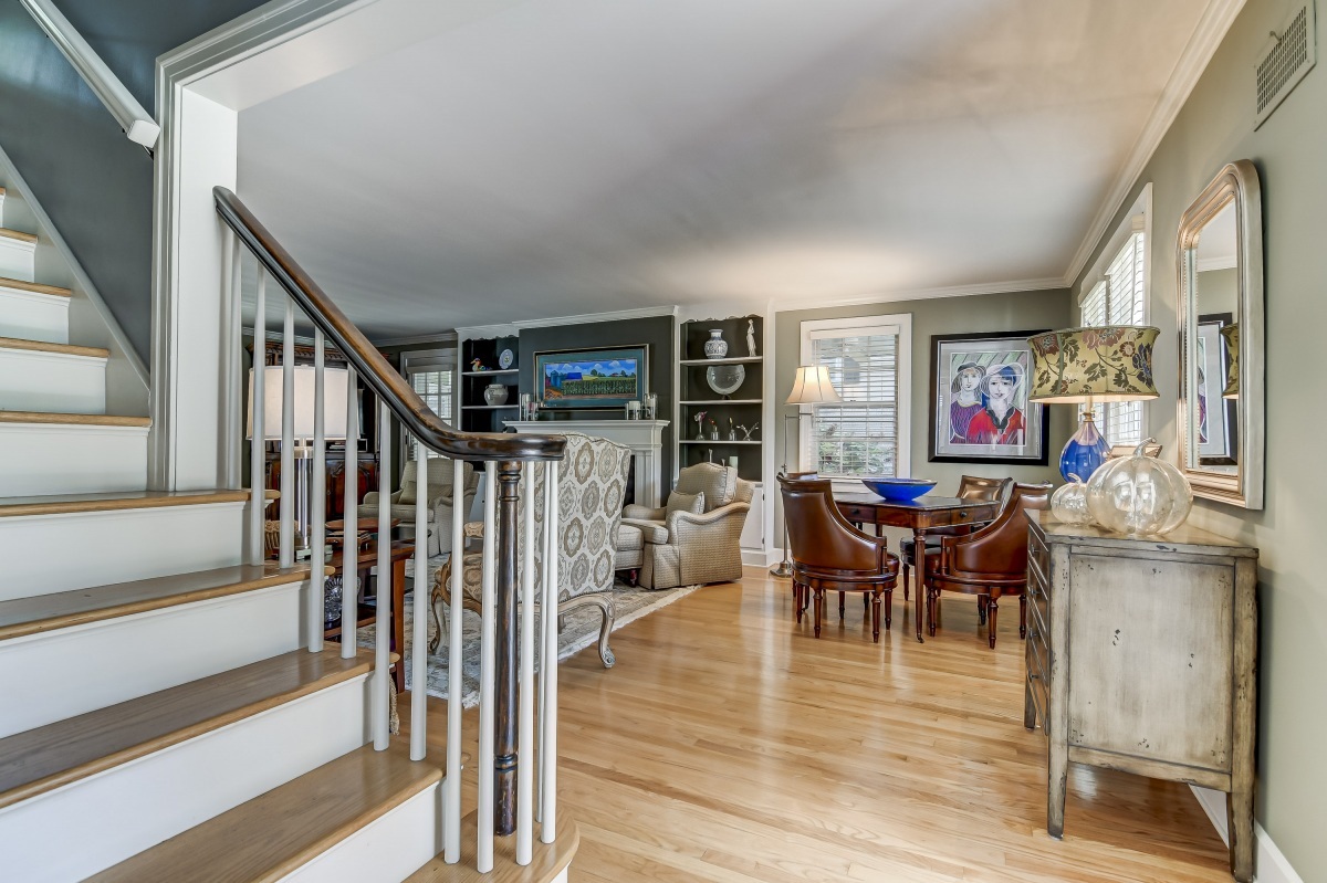 2160 Sylvan Road Springfield, IL 62704 - Photo 4 of 50 Gallery Image 4