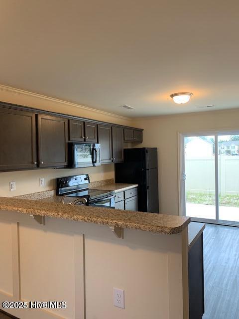 428 Sullivan Loop Road Midway Park, NC 28544 - Photo 3 of 15 20241004194819582611000000-o