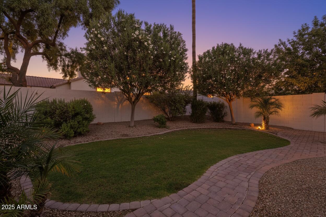 1770 West Hawk Way Chandler, AZ 85286 - Photo 23 of 45 envato-labs-image-edit (19)