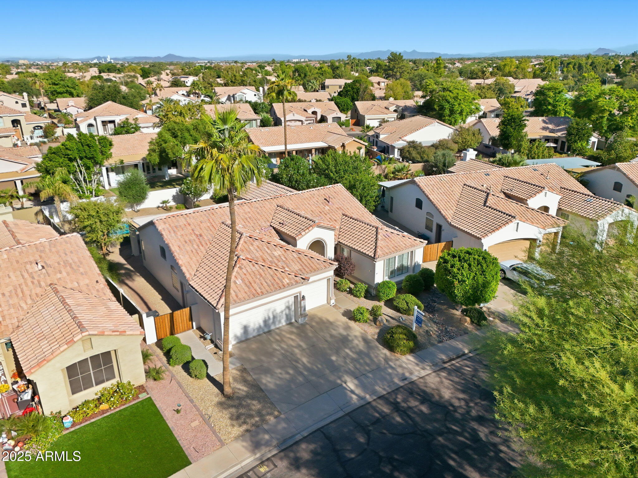 1770 West Hawk Way Chandler, AZ 85286 - Photo 26 of 45 69-web-or-mls-001_ListerPros