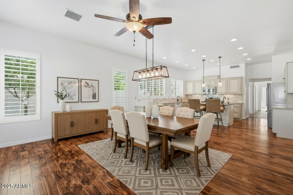 1770 West Hawk Way Chandler, AZ 85286 - Photo 7 of 45 envato-labs-image-edit (33)