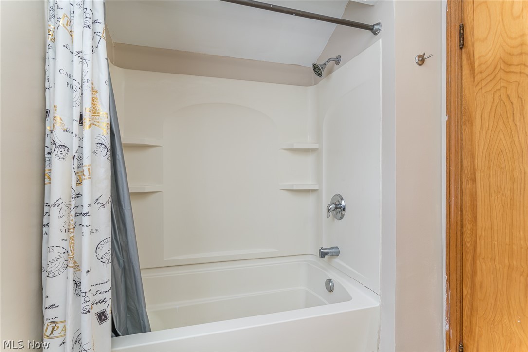 7954 Richard Road Broadview Heights, OH 44147 - Photo 18 of 35 Gallery Image 18
