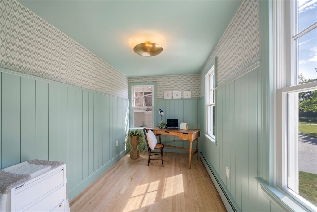 21 Hicks Point Road Duxbury, MA 02332 - Photo 12 of 35