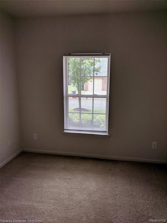 11820 Farmington Road, Unit 71 Livonia, MI 48150 - Photo 5 of 8