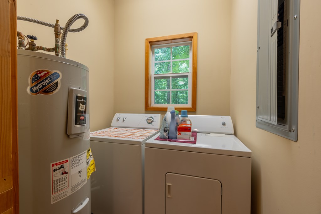 636 Kings Gap Road Hamilton, GA 31811 - Photo 33 of 63 a utility room with dryer and washer