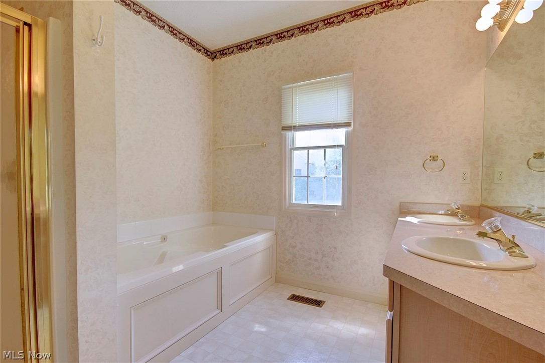 4256 Turtleback Cove Avon, OH 44011 - Photo 22 of 31