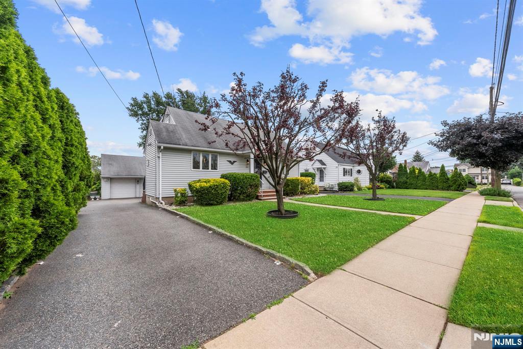 101 Maple Hill Road Clifton, NJ 07013 - Photo 33 of 39