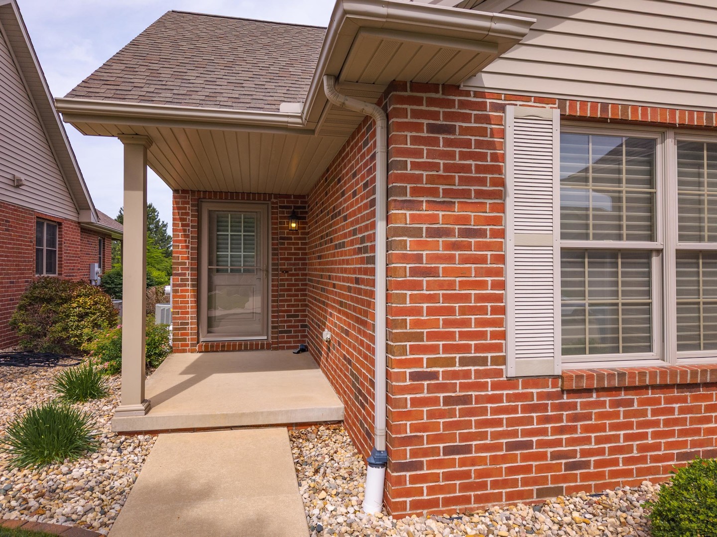 1761 Lockspur Way Normal, IL 61761 - Photo 3 of 51
