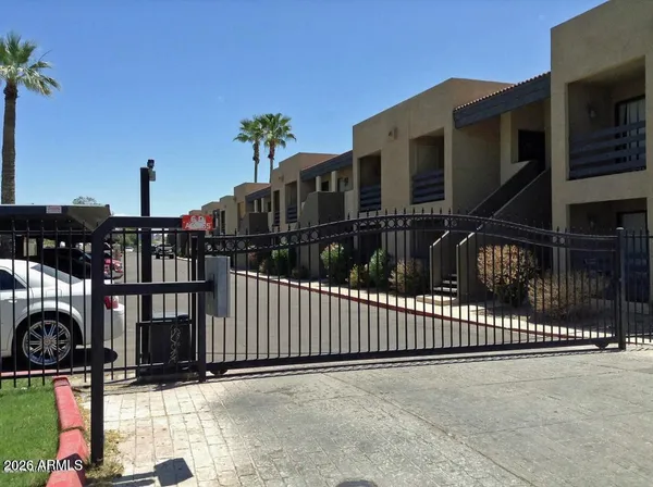 $995 | 1241 North 48th Street, Unit 201, Phoenix, AZ 85008