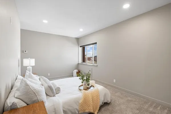 $679,900 | 121 West 48th Street, Unit 1504, Kansas City, MO 64112