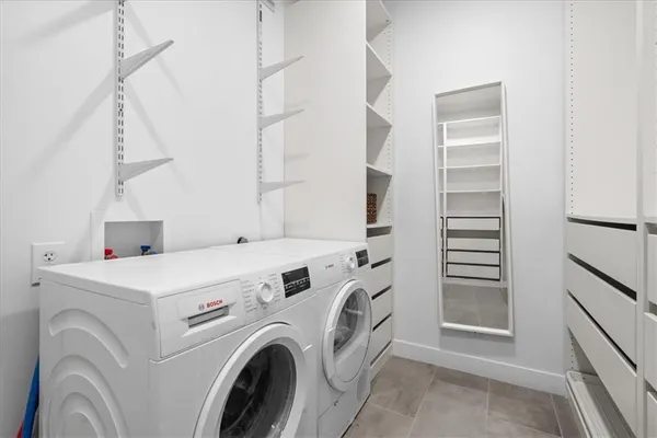 $679,900 | 121 West 48th Street, Unit 1504, Kansas City, MO 64112
