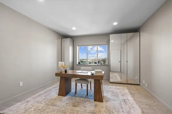 $679,900 | 121 West 48th Street, Unit 1504, Kansas City, MO 64112