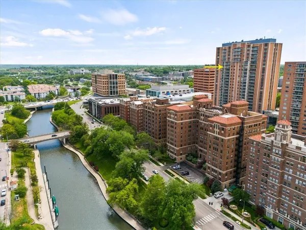$679,900 | 121 West 48th Street, Unit 1504, Kansas City, MO 64112