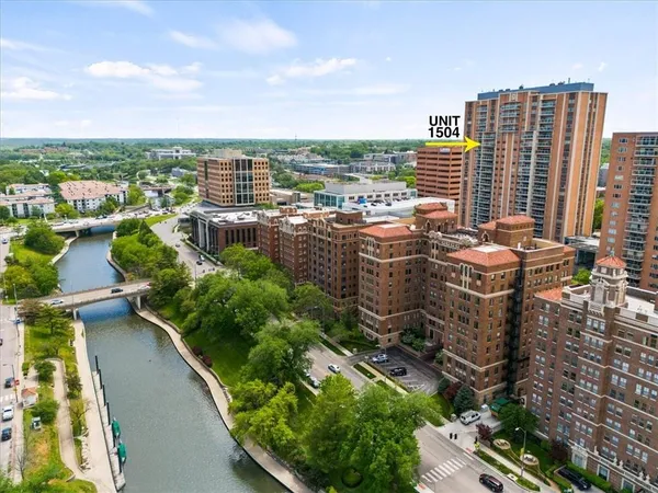 $679,900 | 121 West 48th Street, Unit 1504, Kansas City, MO 64112
