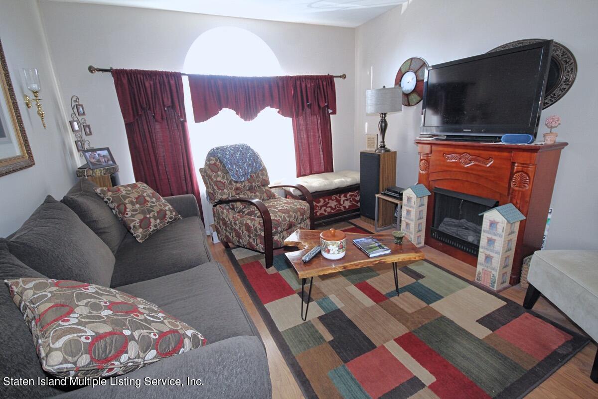 367 Willowbrook Road Staten Island, NY 10314 - Photo 4 of 15 IMG_2978