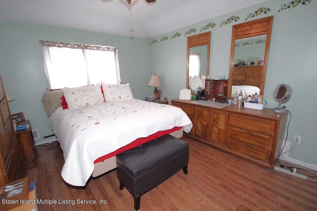 367 Willowbrook Road Staten Island, NY 10314 - Photo 7 of 15 IMG_3043