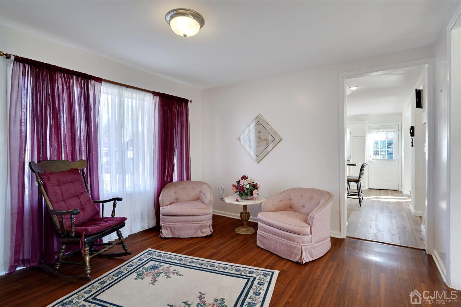 17 Bucknell Road Old Bridge, NJ 08859 - Photo 8 of 28 a living room with furniture and a potted plant