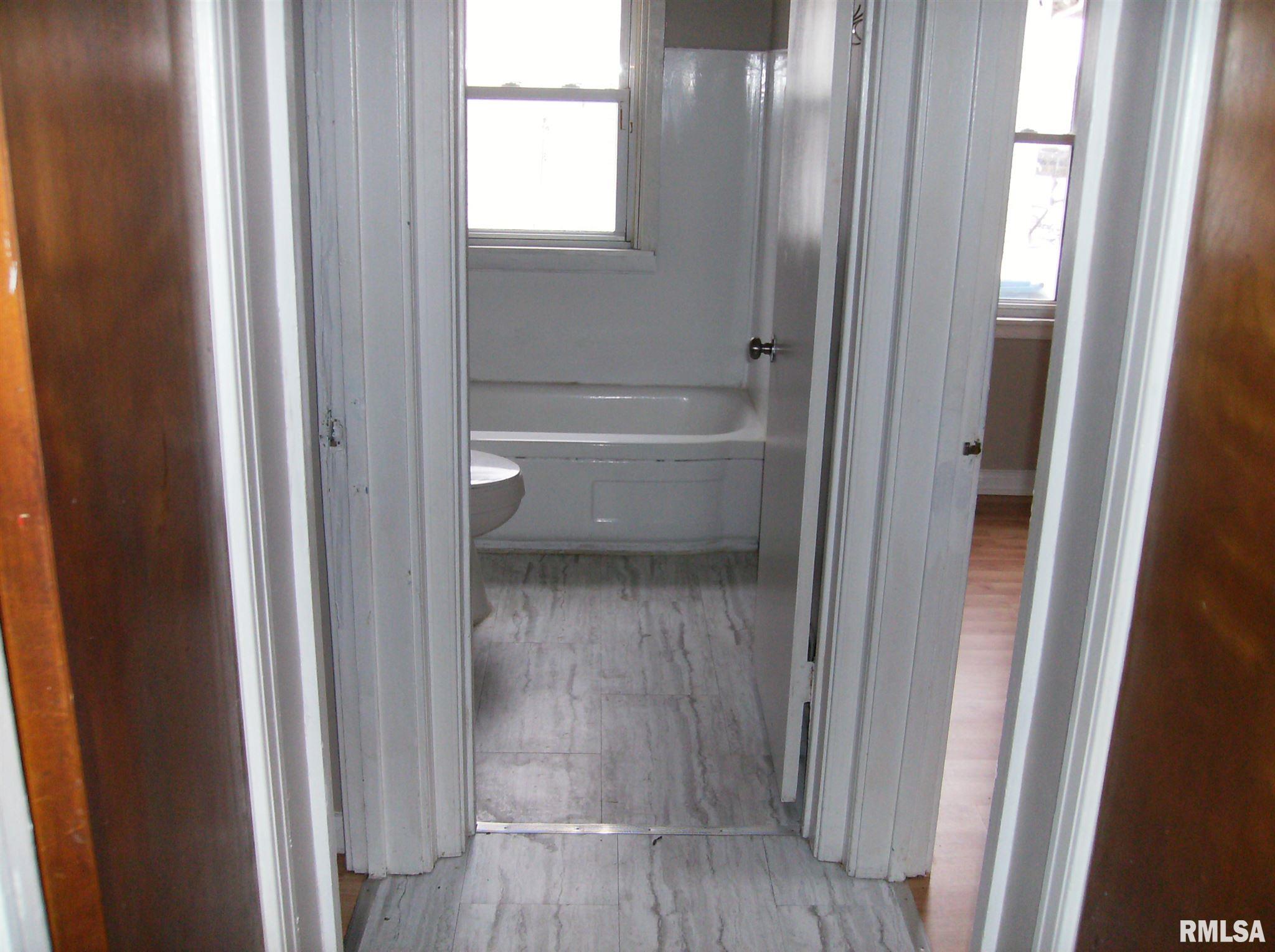 320 South Paul Street Springfield, IL 62703 - Photo 8 of 21 Gallery Image 8
