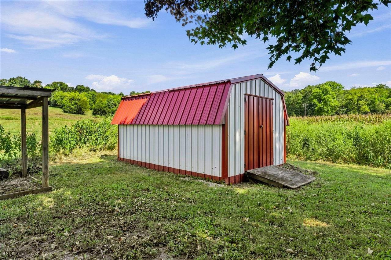 1738 Pondsville Kepler Road Smiths Grove, KY 42171 - Photo 38 of 44 Gallery Image 38