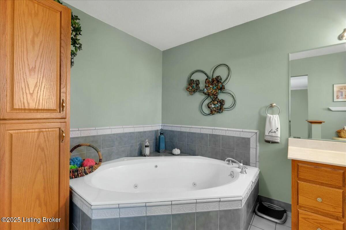 695 Smith Road Ekron, KY 40117 - Photo 21 of 60 Primary Bathroom