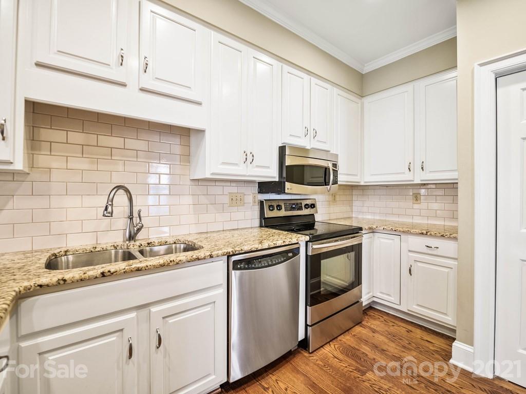2835 Sharon View Road Charlotte, NC 28210 - Photo 14 of 36 Gallery Image 14
