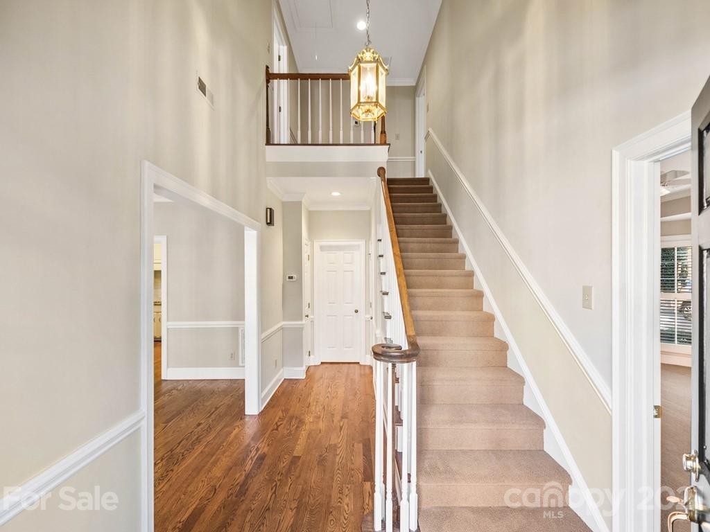 2835 Sharon View Road Charlotte, NC 28210 - Photo 3 of 36 Gallery Image 3