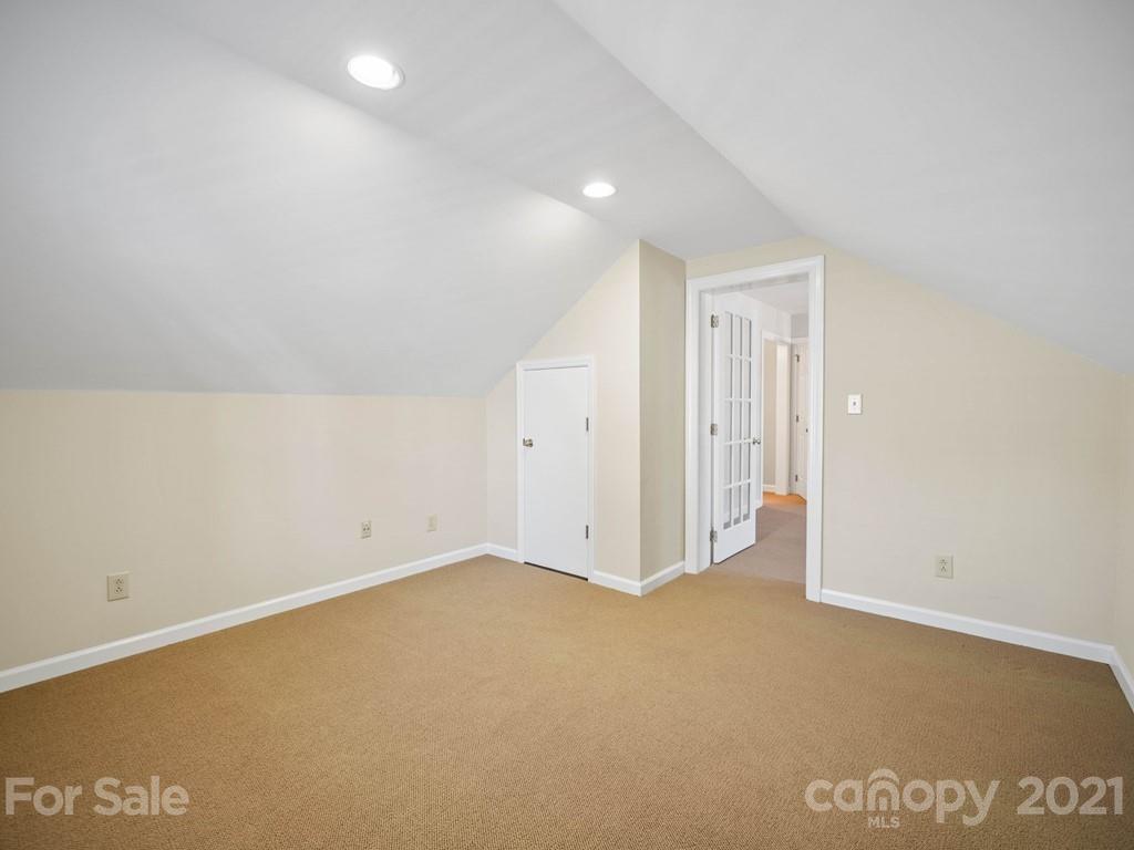 2835 Sharon View Road Charlotte, NC 28210 - Photo 27 of 36 Gallery Image 27