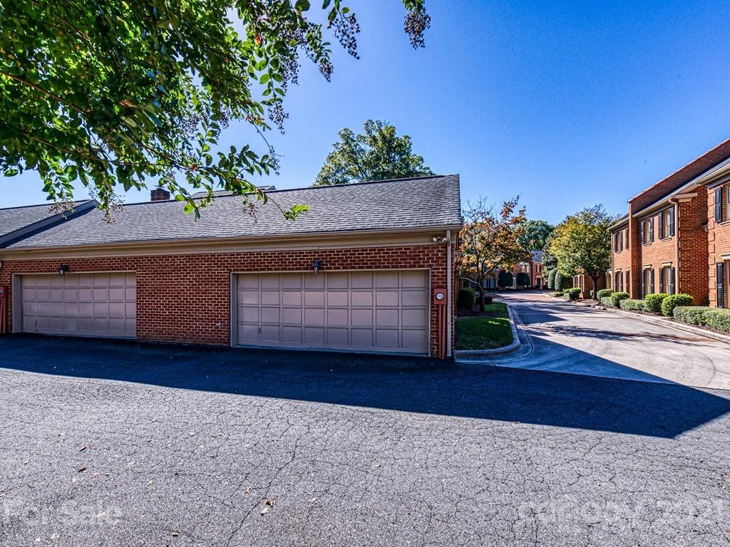 2835 Sharon View Road Charlotte, NC 28210 - Photo 34 of 36 Gallery Image 34