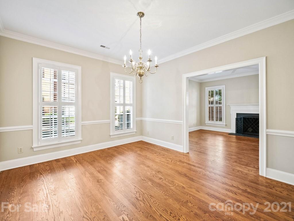 2835 Sharon View Road Charlotte, NC 28210 - Photo 5 of 36 Gallery Image 5