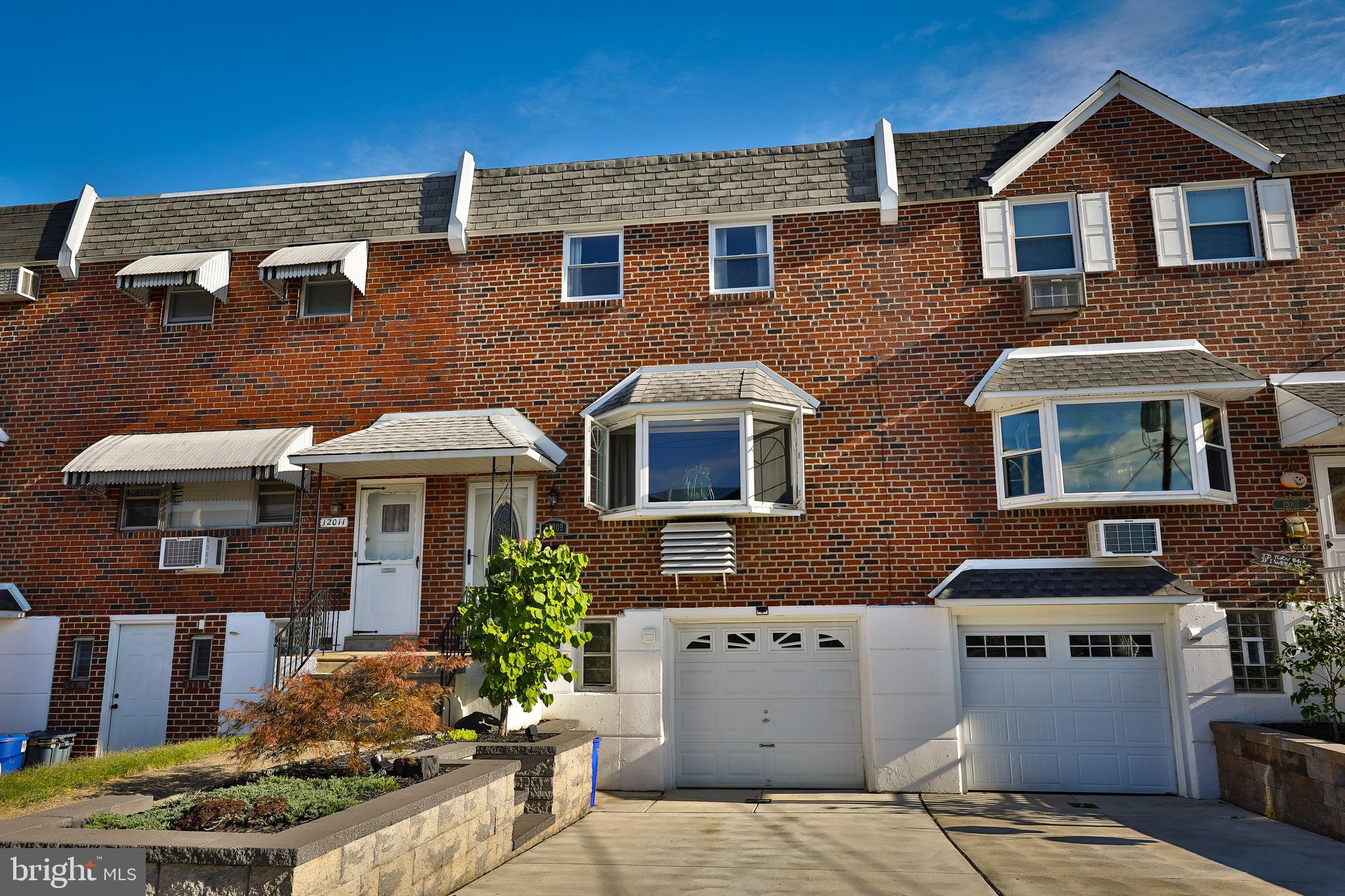 12009 Covert Road Philadelphia, PA 19154 - Photo 1 of 27 Exterior Front