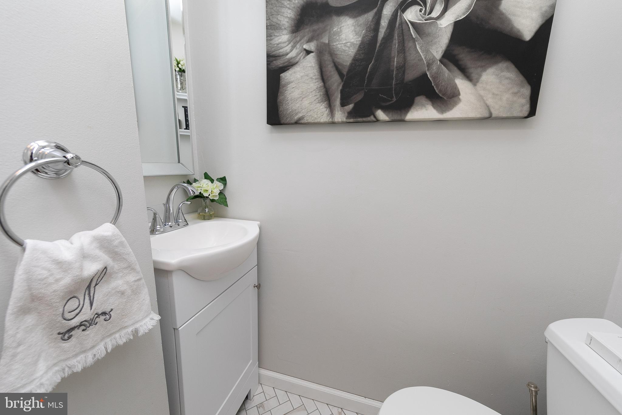 12009 Covert Road Philadelphia, PA 19154 - Photo 11 of 27 Powder Room