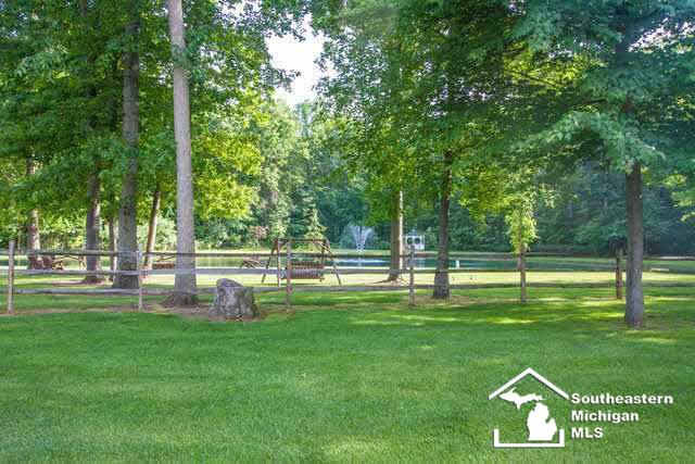 3967 West Rauch Petersburg, MI 49270 - Photo 36 of 37 21131025-35.JPG