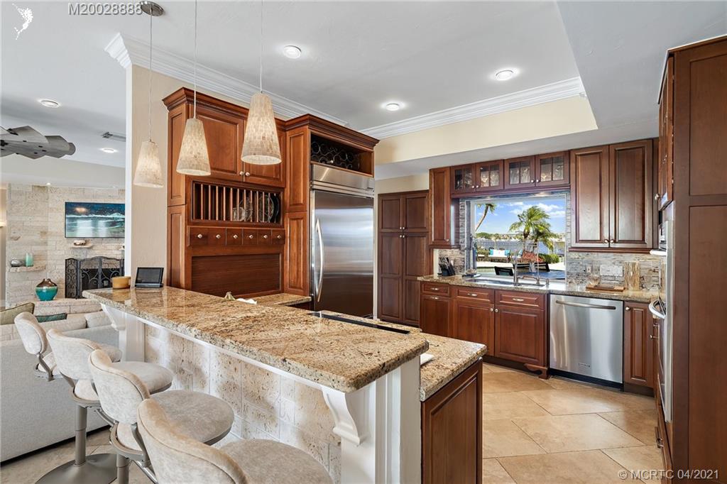 1210 Southwest Dyer Point Road Palm City, FL 34990 - Photo 15 of 53 Gallery Image 15
