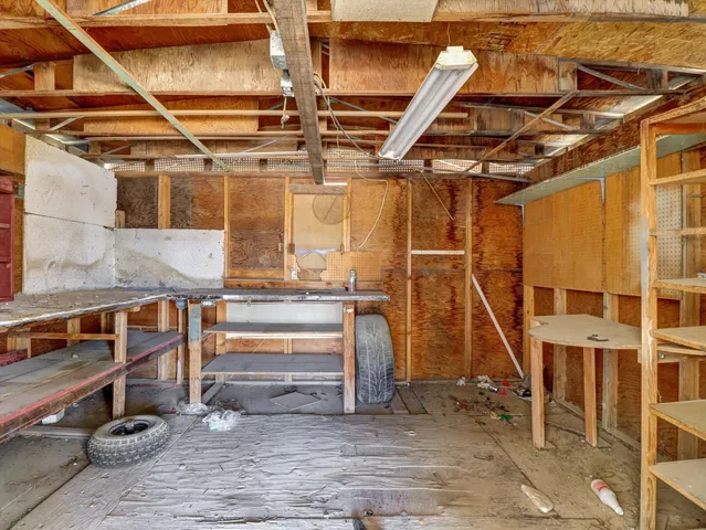 $1,950 | 2206 Ocean Side Avenue, Thermal, CA 92274