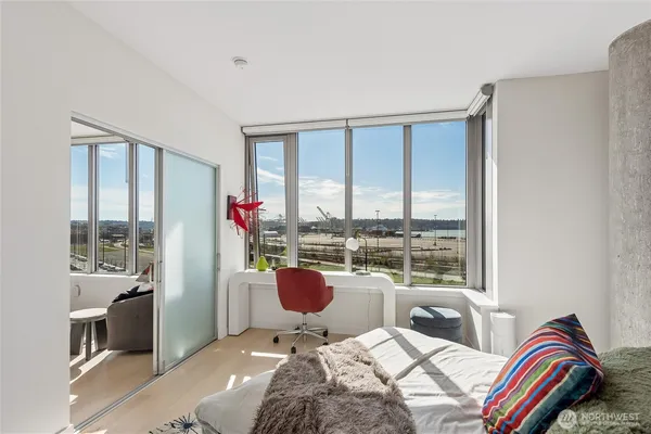 $2,800 | 590 1st Avenue South, Unit 701, Seattle, WA 98104