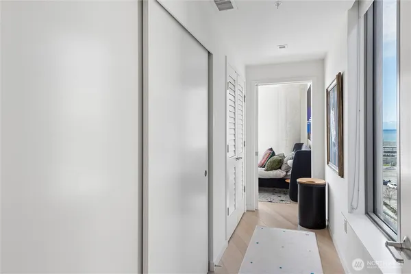 $2,800 | 590 1st Avenue South, Unit 701, Seattle, WA 98104