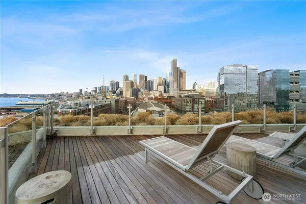 $2,800 | 590 1st Avenue South, Unit 701, Seattle, WA 98104