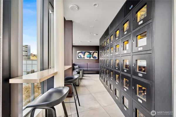 $2,800 | 590 1st Avenue South, Unit 701, Seattle, WA 98104