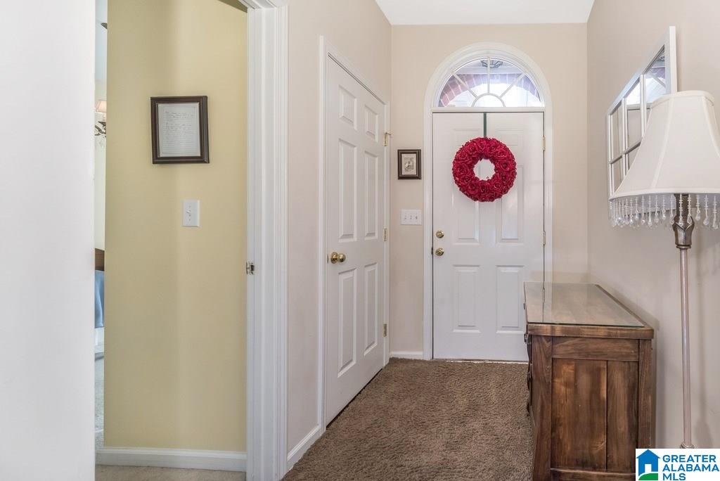 185 Daventry Drive Calera, AL 35040 - Photo 2 of 29