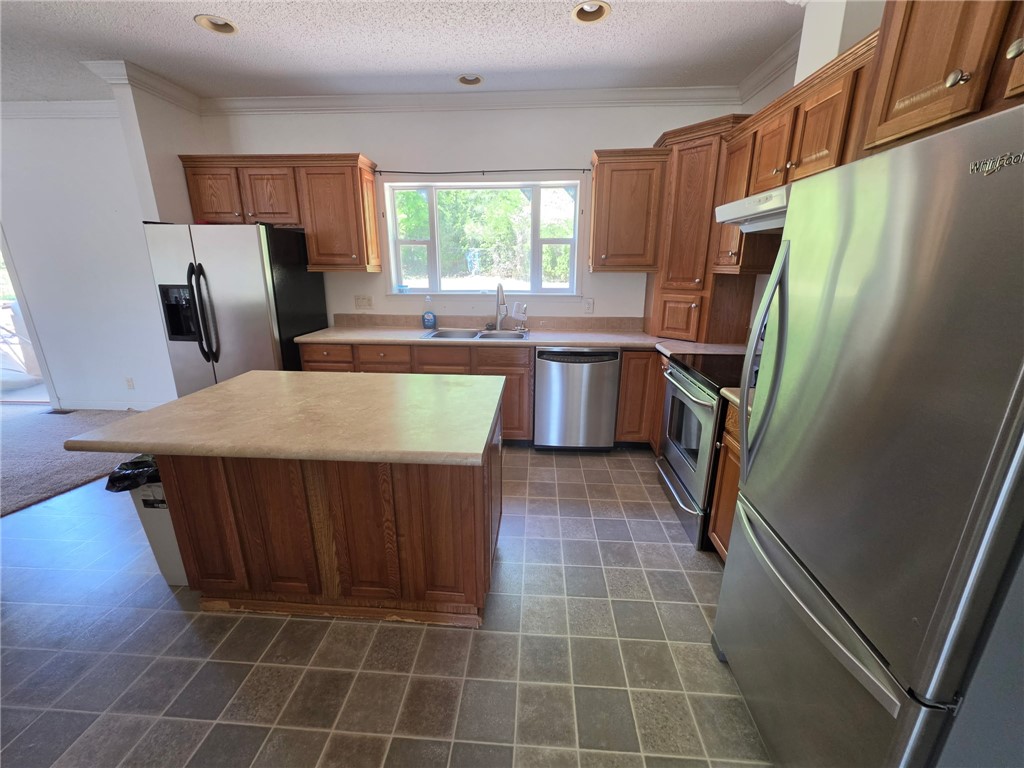 1400 Massey Road Pendleton, SC 29670 - Photo 11 of 25 This spacious kitchen offers ample cabinet space and modern appliances, perfect for everyday living.